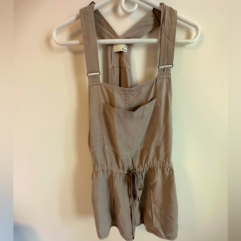 Aritizia (Wilfred free) overalls. Size medium